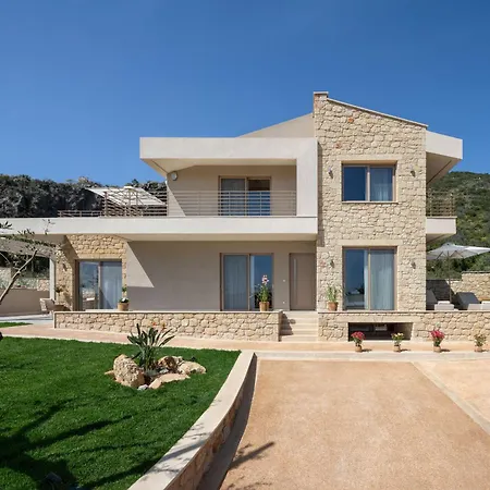 Foneas Bay Villa