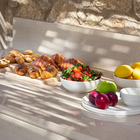 Foneas Bay * Προάστιο