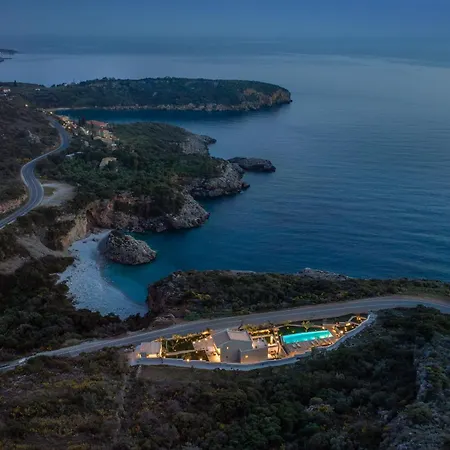 Foneas Bay Προάστιο