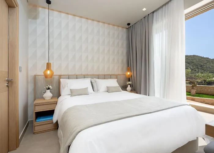 Foneas Bay * Proástion